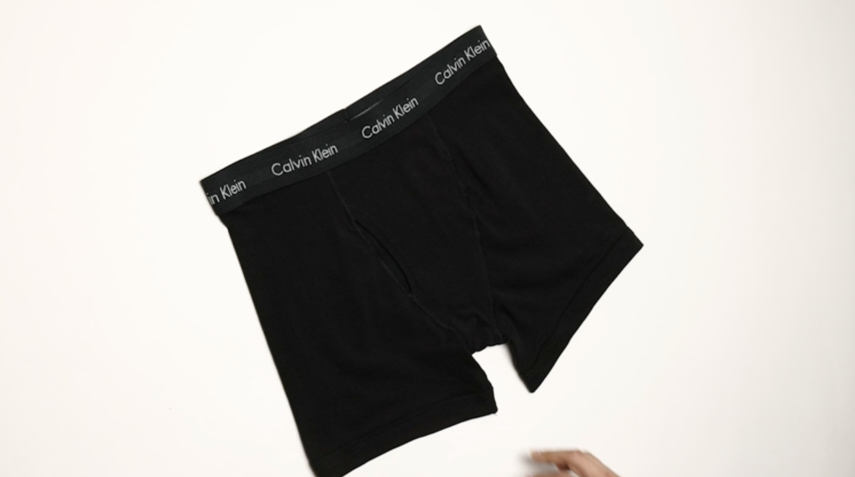 Paquete de 7 calzoncillos tipo calzones de Calvin Klein de algodón clásico. Foto:  Amazon.com.mx