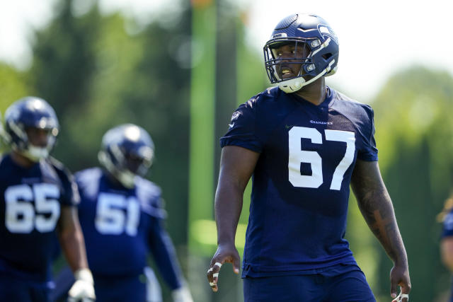 Seahawks left tackle Charles Cross talks Laremy Tunsil, 2023 offense