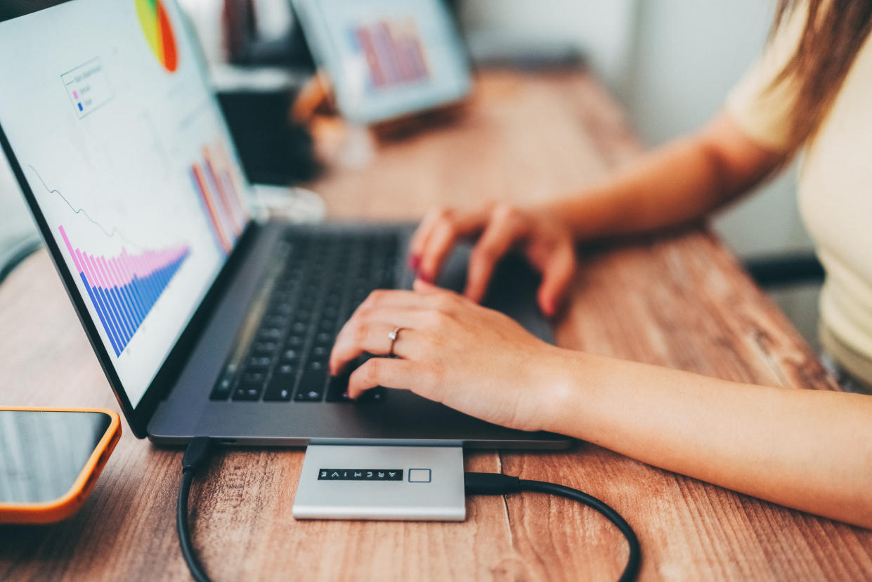 A medida que crece la información que producimos, también lo hace la necesidad de encontrar los medios para almacenarla adecuadamente. / Imagen: Getty Images