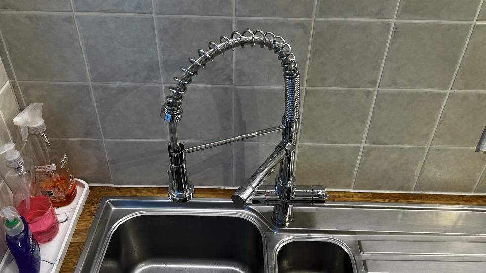 Fohen Flex tap in a kitchen