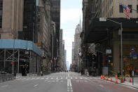 La Quinta Avenida de Nueva York (Estados Unidos), sin apenas gente el 12 de abril. (Foto: Alexi Rosenfeld / Getty Images).