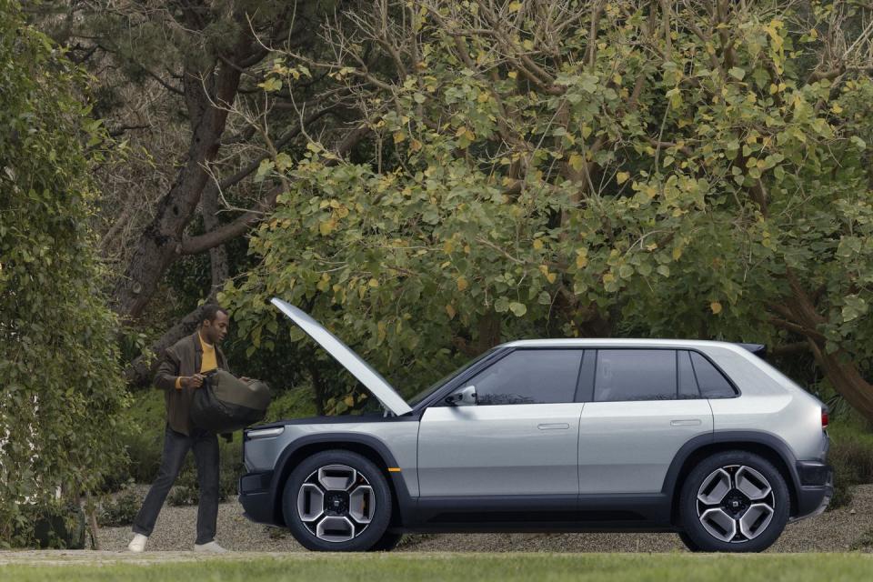 2027 rivian r3