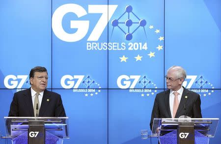 European Commission President Jose Manuel Barroso and European Council President Herman Van Rompuy (R) address a joint news conference ahead of a G7 summit at the European Council building in Brussels June 4, 2014. REUTERS/Francois Lenoir