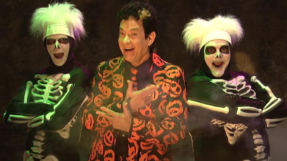 Haunted Elevator (Ft. David S. Pumpkins) (Bobby Moynihan, Mikey Day, and Streeter Seidell)