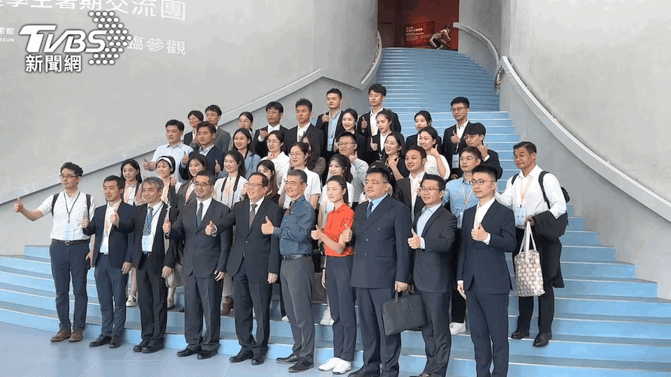 馬英九大動作邀請中國大陸學生團訪台。（圖／TVBS）