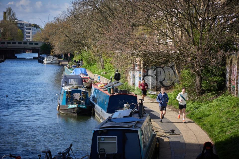 Regent’s Canal on one of its calmer days (Matt Writtle)