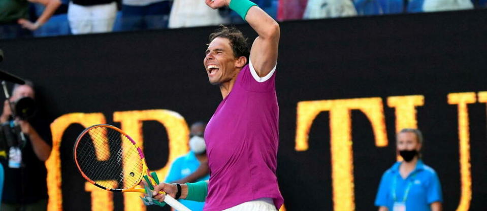 Rafael Nadal décroche sa place en demi-finale de l'Open d'Australie.
