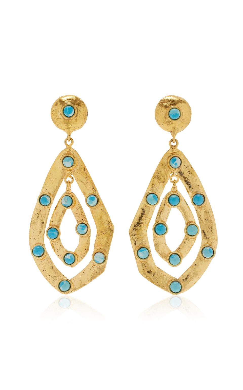 <p><a href="https://go.redirectingat.com?id=74968X1596630&url=https%3A%2F%2Fwww.modaoperandi.com%2Fwomen%2Fp%2Fsylvia-toledano%2Fava-earrings-3%2F613283&sref=https%3A%2F%2Fwww.townandcountrymag.com%2Fstyle%2Fjewelry-and-watches%2Fa60758855%2Fclip-on-earrings-expert-guide%2F" rel="nofollow noopener" target="_blank" data-ylk="slk:Shop Now;elm:context_link;itc:0;sec:content-canvas" class="link ">Shop Now</a></p><p>Ava 22K Gold-Plated Larimar Earrings</p><p>$300.00</p>