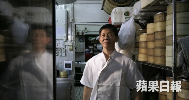 點心師傅安哥入行已40年，直言跟一班年輕人合作很有趣。