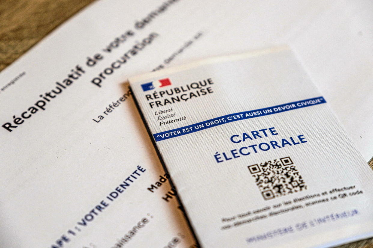 Selon des données du 5 juillet, le ministère de l'Intérieur a comptabilisé 3,2 millions de procurations pour le second tour des élections législatives.  - Credit:Hubert Psaila Marie / Hubert Psaila Marie/ABACA