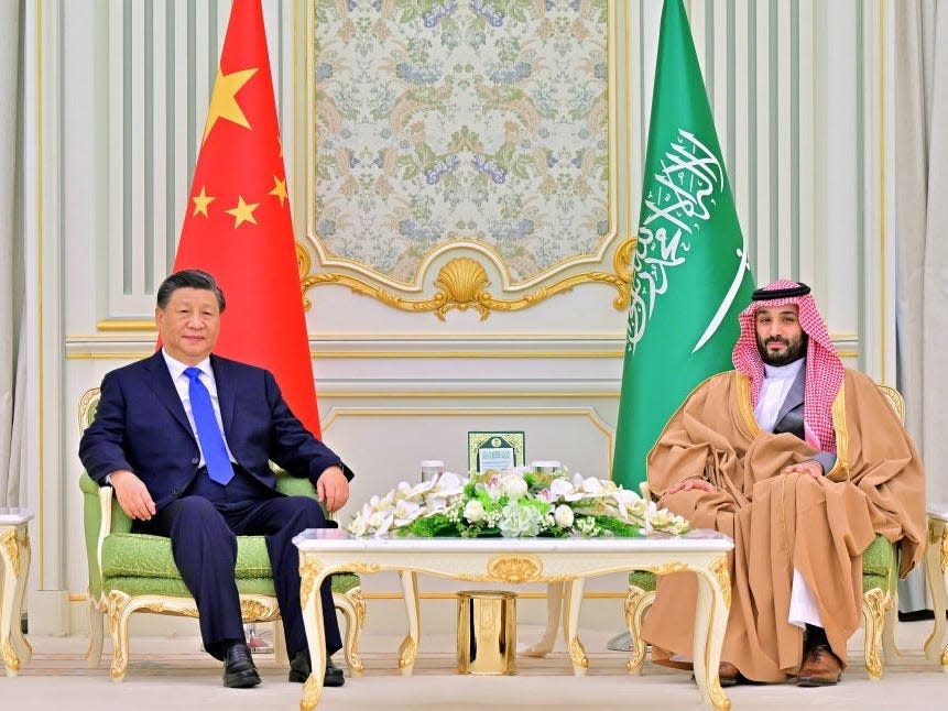 Xi, MBS