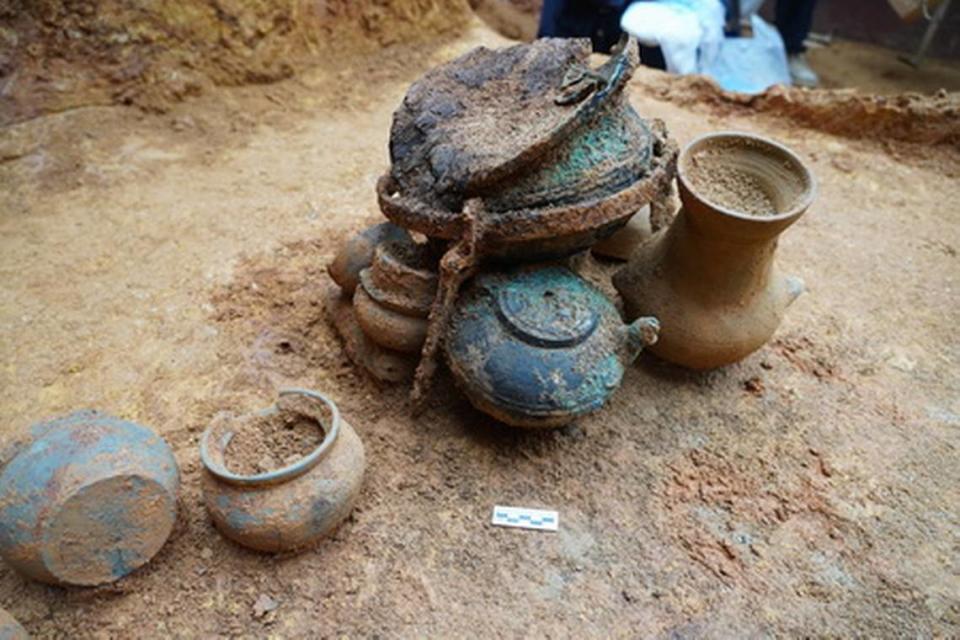 Pottery found in one of the tombs.