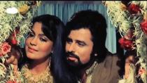 Her struggles were seldom professional, and largely personal in nature. Though she became one of the most desired women, her choice in men left much to be desired. She lost her heart to Sanjay Khan while filming <em>Abdullah</em>. Sanjay Khan was already married and had three children, but that didn’t stop things from heating up between the two.