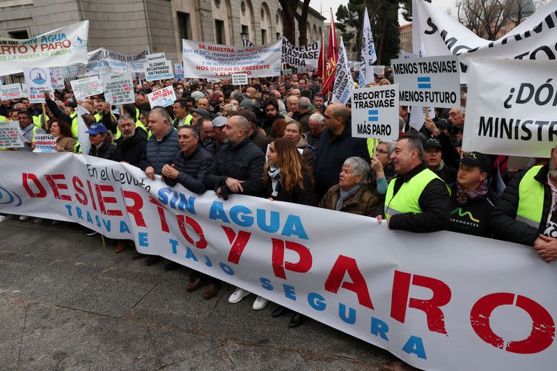 Protest against decision to increase the environmental flow of the Tagus River, in Madrid