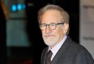 <p>Er erhielt Morddrohungen und angeblich, so berichtete das US-Promiportal "TMZ", hatte seine Stalkerin vor, sich eine Waffe zu besorgen: Die Frau, die Steven Spielberg nachstellte, behauptete sogar, sie habe bei seinem Kultfilm "E.T." Regie geführt und nicht er. Der Regisseur erwirkte eine einstweilige Verfügung gegen die Stalkerin. (Bild: Tristan Fewings/Getty Images)</p> 