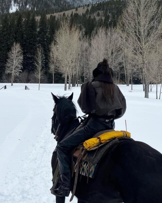 Cowgirl in the Snow! Kendall Jenner Rocks Leather for Horseback Riding in Aspen: Pics