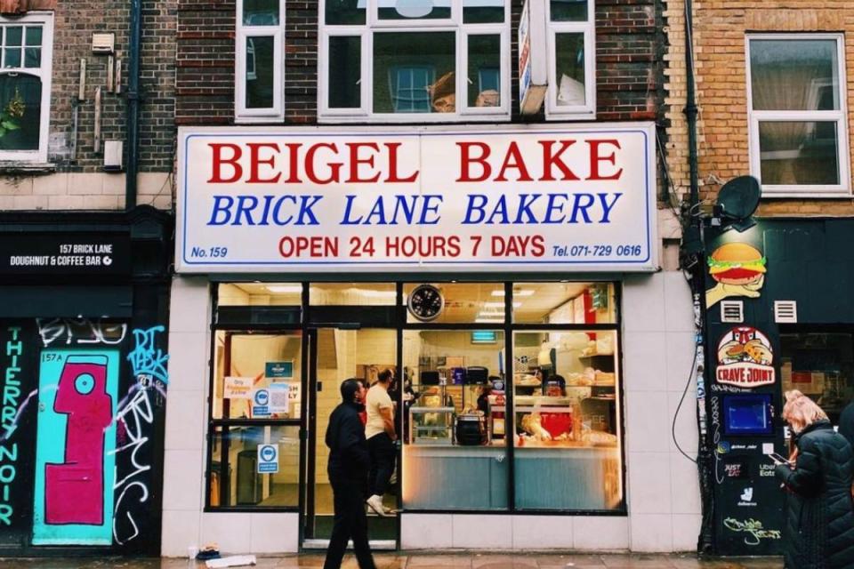 Get to Beigel Bake on Brick Lane as early as possible to avoid long lines. (Photo: Beigel Bake)