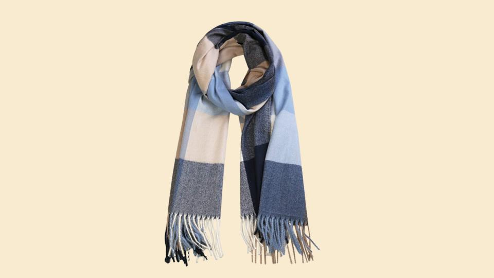 Secret Santa gift ideas: Sojos Tartan Scarf