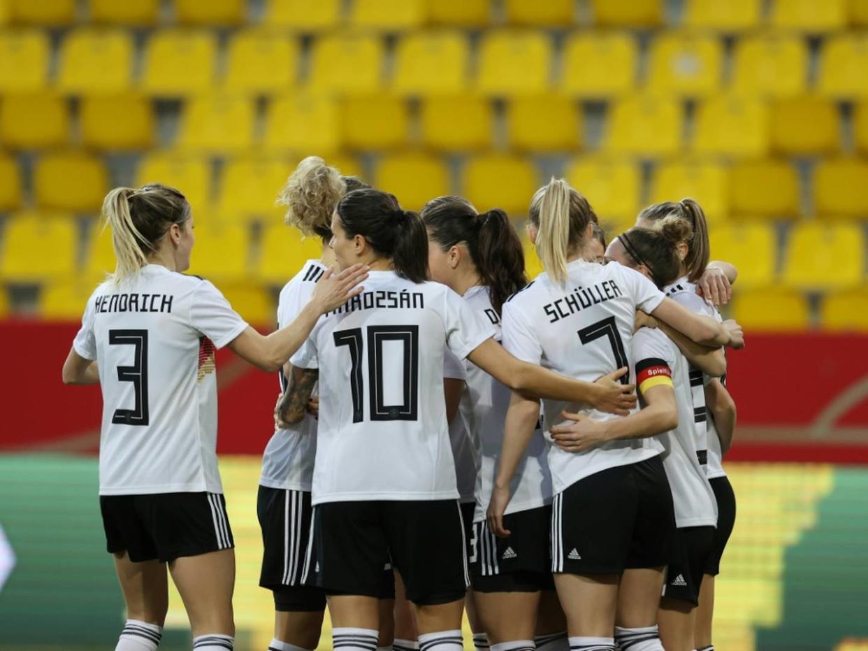 DFB-Frauen mühen sich zu Sieg