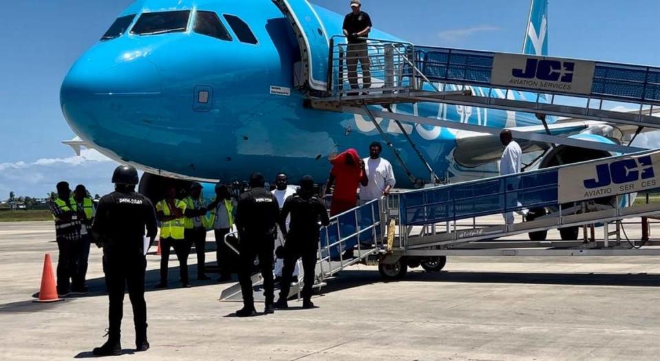 An Immigration and Customs Enforcement flight from the United States with 40 men and 12 women arrived on Thursday, April 18, 2024 in the northern city of Cap-Haïtien, Haiti amid ongoing violence in Port-au-Prince by armed groups.