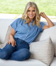 <p>Jessica Simpson stuns at her socially distant Pfizer Eucrisa photoshoot in L.A.</p>