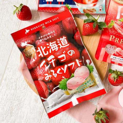 立夢北海道草莓牛奶糖 PHOTO CREDIT: 7-ELEVEN