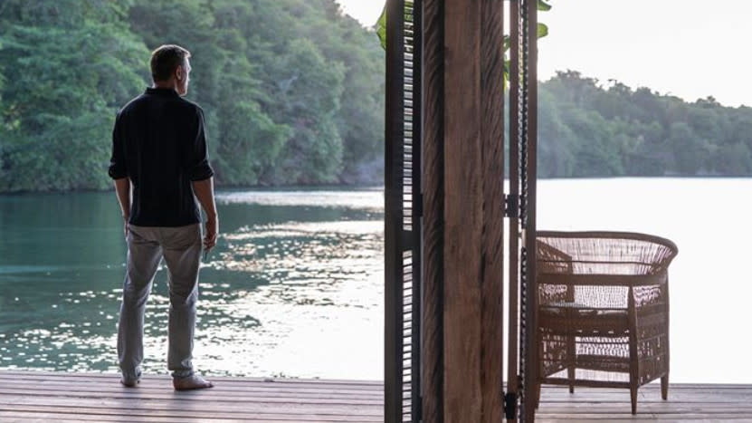 Daniel Craig as James Bond in Jamaica during 'No Time to Die'. (Credit: Instagram/007)