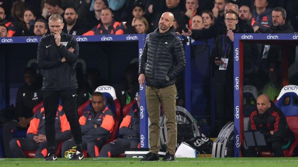 Erik ten Hag on the touch line at Selhurst Park