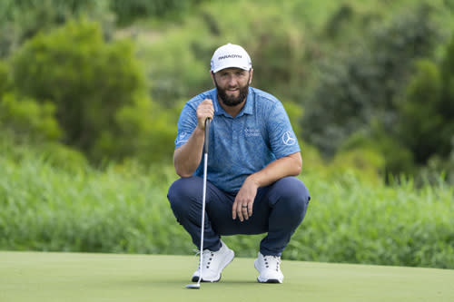 Vestido para el éxito: Jon Rahm en el Sentry Tournament of Champions 2023