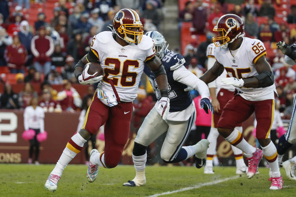 Washington Redskins running back Adrian Peterson (26) was named NFC offensive player of the week. (AP)