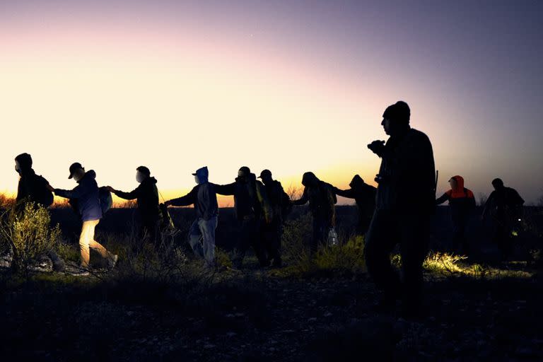 Los agentes fronterizos esperan un aumento considerable en el número de cruces irregulares, tras la finalización del Título 42