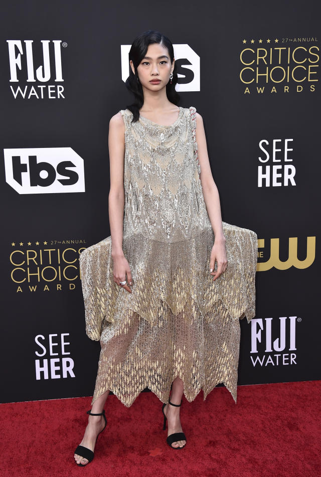 Hoyeon Jung Stuns in Louis Vuitton Dress at 2022 SAG Awards