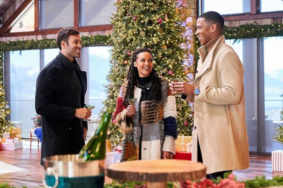 12 DATES OF CHRISTMAS, from left: Danny Escalante, Amanda Grace Jenkins, Markelle Smith, ‘It's Beginning to Look a Lot Like Christmas',