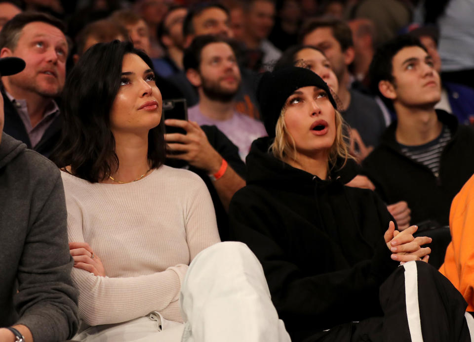 <p>Kendall Jenner and Hailey Baldwin attend the game between the New York Knicks and the Los Angeles Clippers at Madison Square Garden on November 20, 2017. </p>