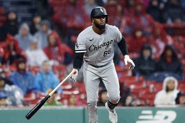 In extending Luis Robert before his big league debut, White Sox