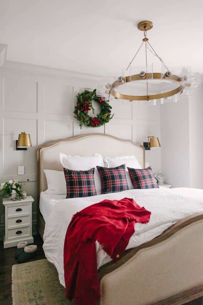 <p>Spoiler: Plaid is so in for Christmas.</p><p>See more at <a href="http://www.jacquelynclark.com/2017/12/13/classic-christmas-home-tour/" rel="nofollow noopener" target="_blank" data-ylk="slk:Lark & Linen;elm:context_link;itc:0;sec:content-canvas" class="link ">Lark & Linen</a>. </p>