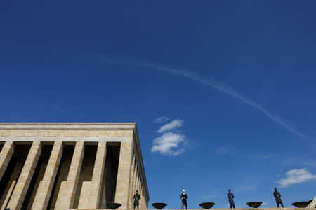 Turkish soldiers stand guard during a ceremony at Anitkabir, the mausoleum of modern Turkey's founder Mustafa Kemal Ataturk, in Ankara, Turkey, April 2, 2019. REUTERS/Umit Bektas