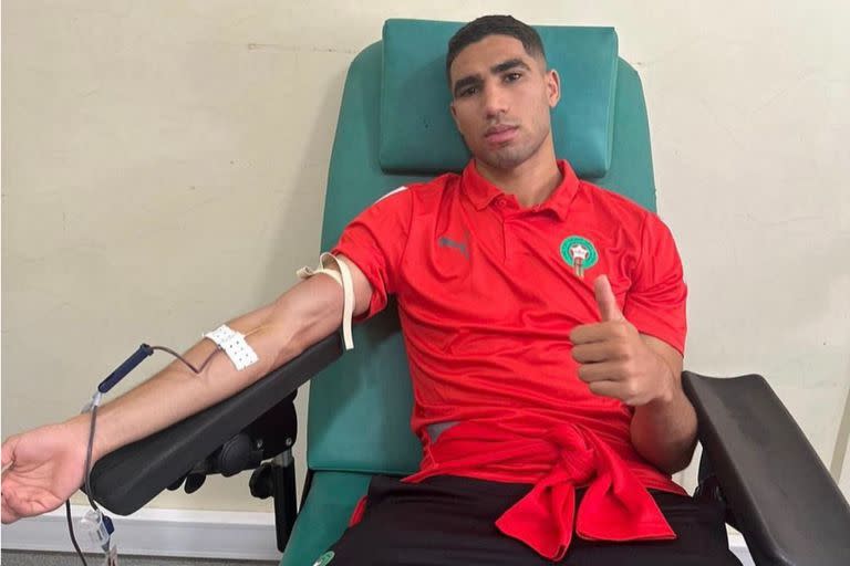 Moroccan national team representative Achraf Hakimi donated blood for free after the earthquake