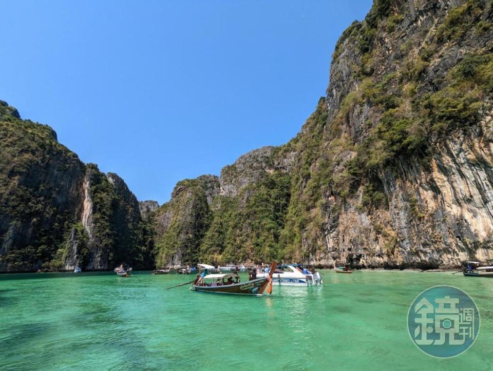 跳島時會感受到海水隨著地形、海洋深度及天氣變化。