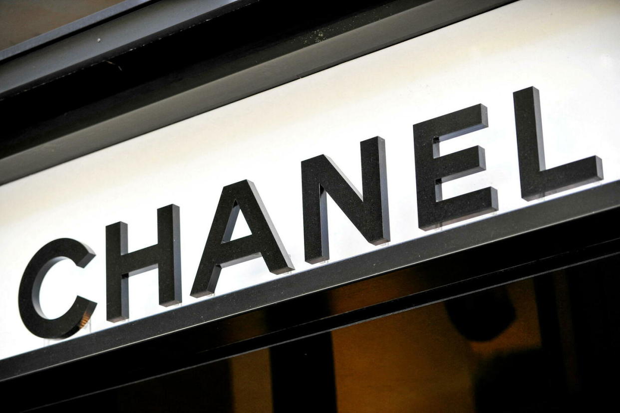 L'enseigne Chanel, située sur l'avenue Montaigne à Paris, a été braquée, le lundi 10 juin 2024.  - Credit:Guerche Bastien/ABACA