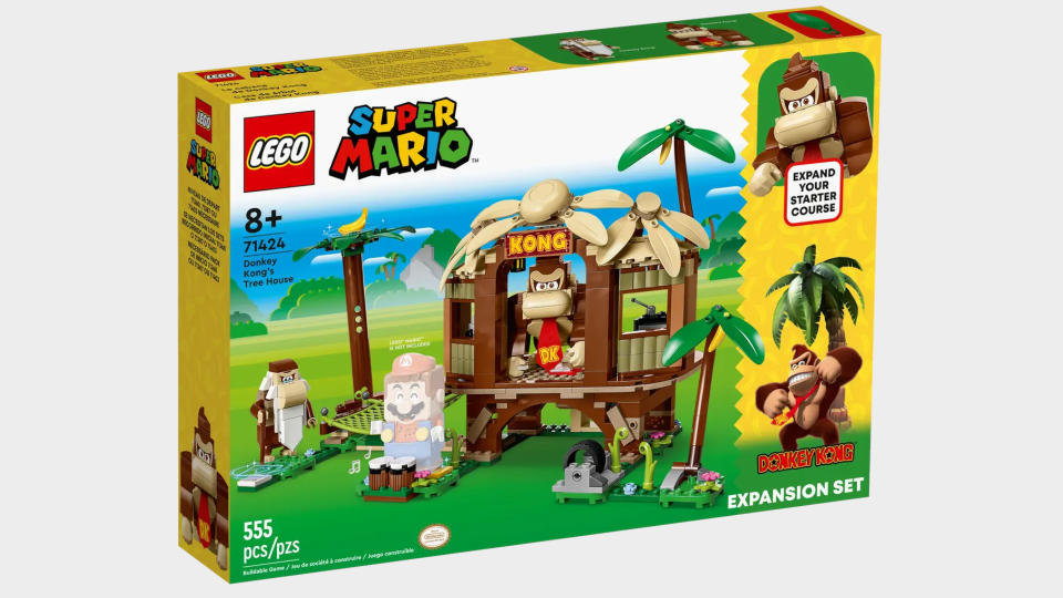 Lego Donkey Kong's Tree House set box on a plain background