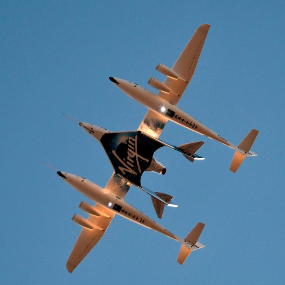 Virgin Galactic's carrier airplane WhiteKnightTwo takes off carrying space tourism rocket ship SpaceShipTwo (AFP/Getty Images)