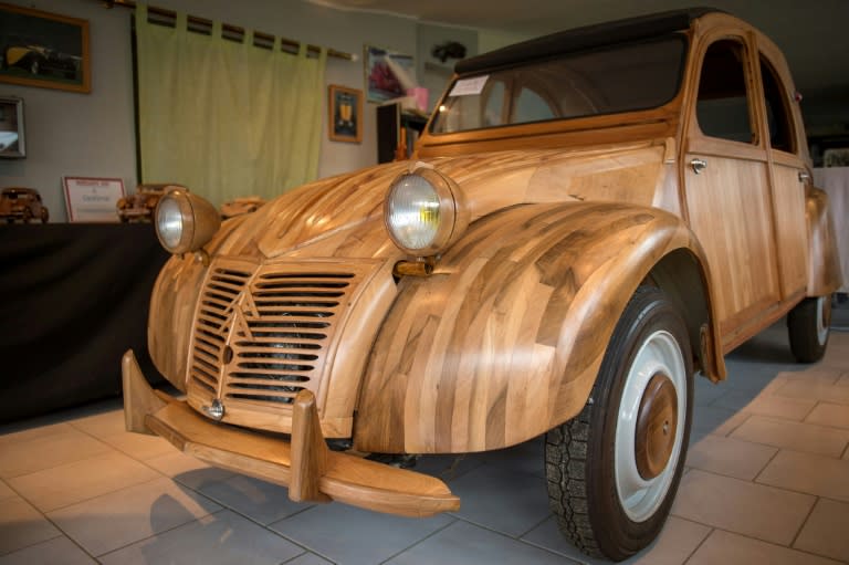 Michel Robillard's handbuilt car, which he hopes may one day feature in an advert or film, is a replica of Citroen's iconic 2 CV