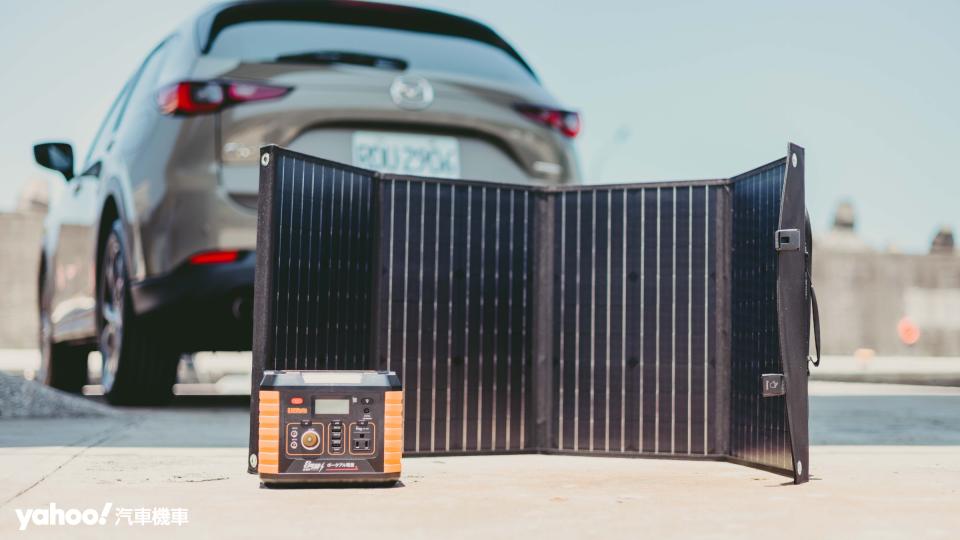 KOTSURU 8馬赫MP330 Pro儲能電瓶、8馬赫120W可折疊便攜式手提太陽能板開箱！行車用電不求人，太陽能無所不能