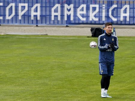 Argentina's national soccer team player Lionel Messi participates in a team training session in Concepcion, Chile, July 1, 2015. Argentina will face Chile for their Copa America finals on July 4. REUTERS/Andres Stapff