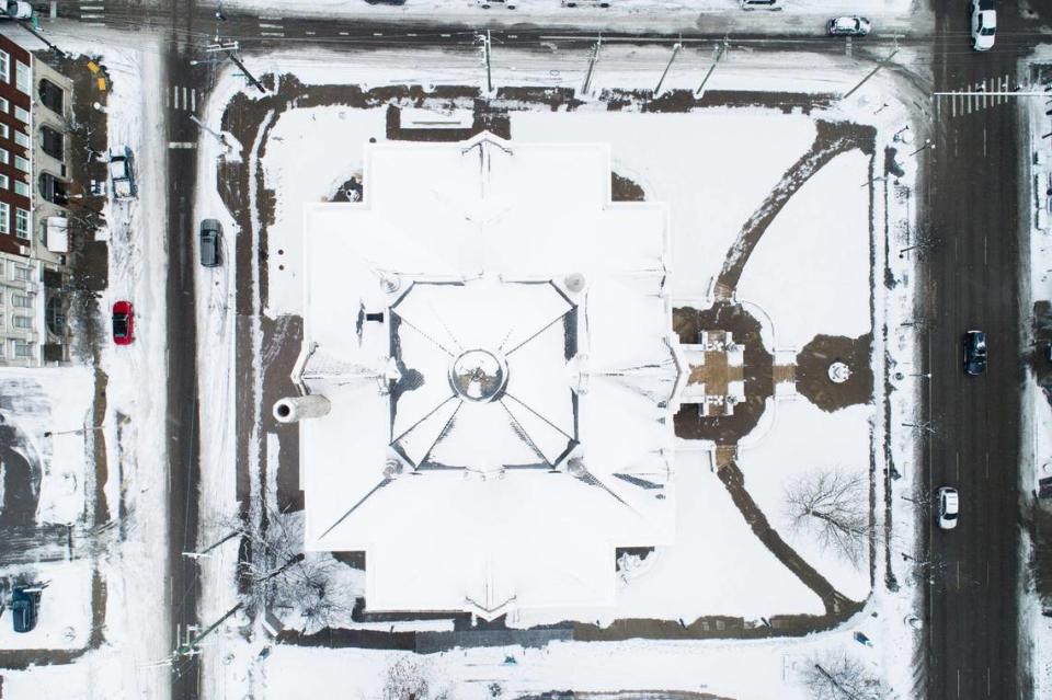 The Old Fayette County Court House in downtown Lexington sits under a blanket of snow Friday, Jan. 7, 2022.