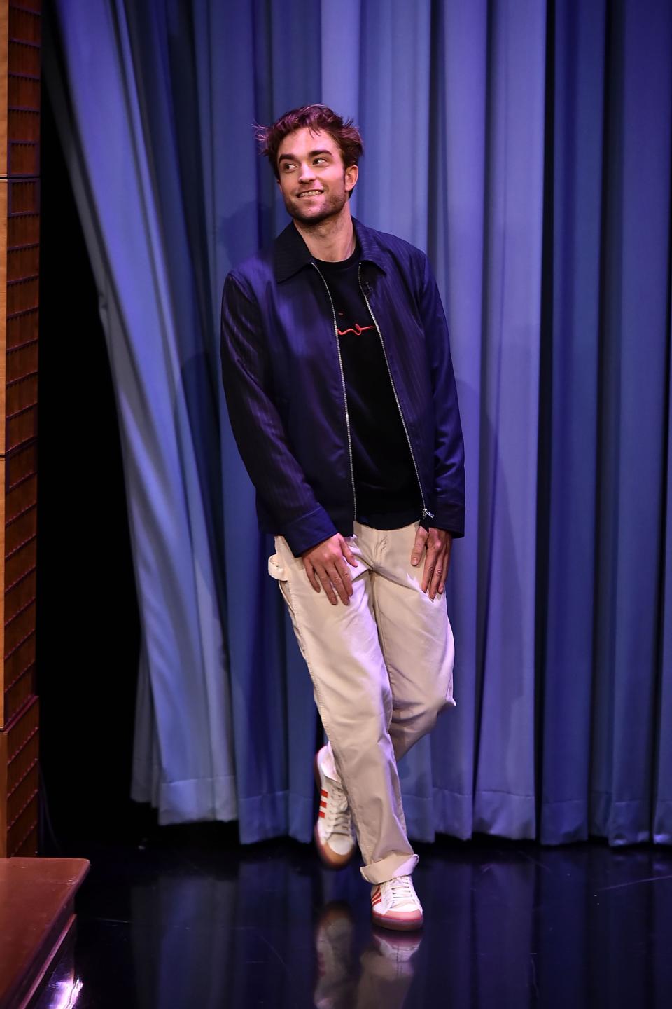<h1 class="title">Robert Pattinson & Pete Davidson Visit "The Tonight Show Starring Jimmy Fallon"</h1><cite class="credit">Theo Wargo/Getty Images</cite>