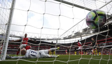 Britain Football Soccer - Arsenal v Manchester City - Premier League - Emirates Stadium - 2/4/17 Arsenal's Shkodran Mustafi scores their second goal past Manchester City's Willy Caballero Reuters / Eddie Keogh Livepic