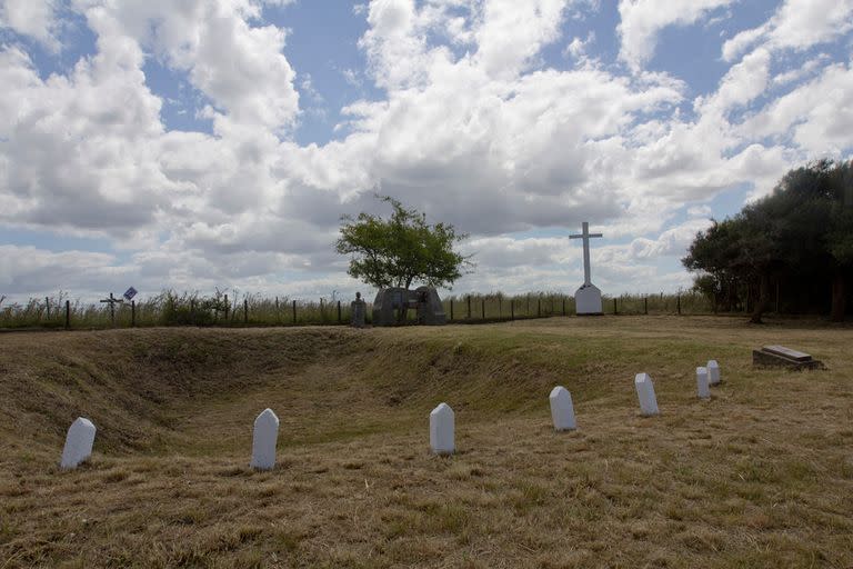 Monumento a José Luis Cabezas, a 15 km de Pinamar