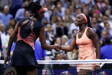 Tennis - US Open - Semifinals - New York, U.S. - September 7, 2017 - Sloane Stephens of the United States and Venus Williams of the United States shake hands after match. REUTERS/Mike Segar